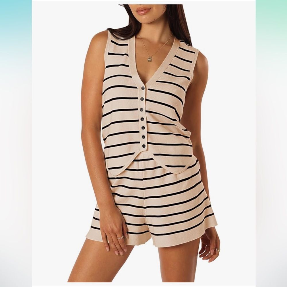 Amazon Cream and Black Striped Sleeveless Knit Tank and Shorts Set
